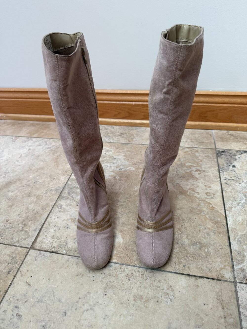 Vintage Y2K Predictions Faux Suede Wedge Boots Taupe Size 8.5